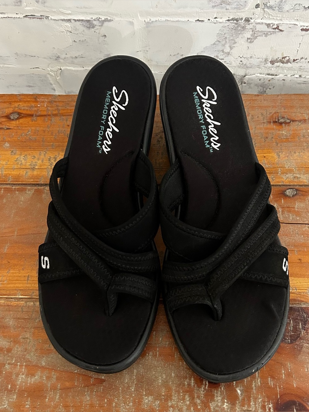 Skechers Black Wedge Rumblers Sandals Women’s Size 8.5 Comfortable Strappy - Picture 4 of 9